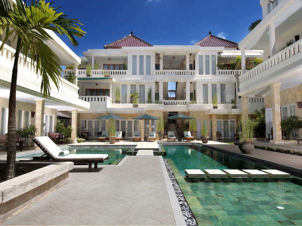  Bali Beach Apartments 