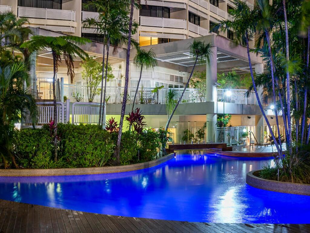 Rydges Esplanade Resort Cairns Accommodation