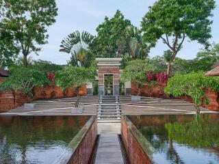 Chandra Suriya Gate