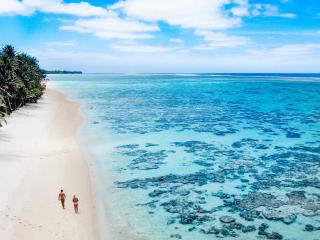 Moana Sands Group Cook Islands Walks on the beach