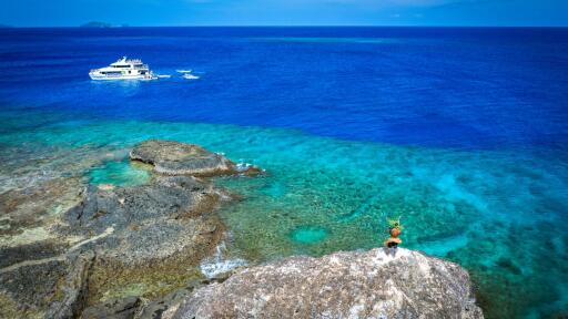 Barefoot Kuata Island Cruise Yasawa Flyer