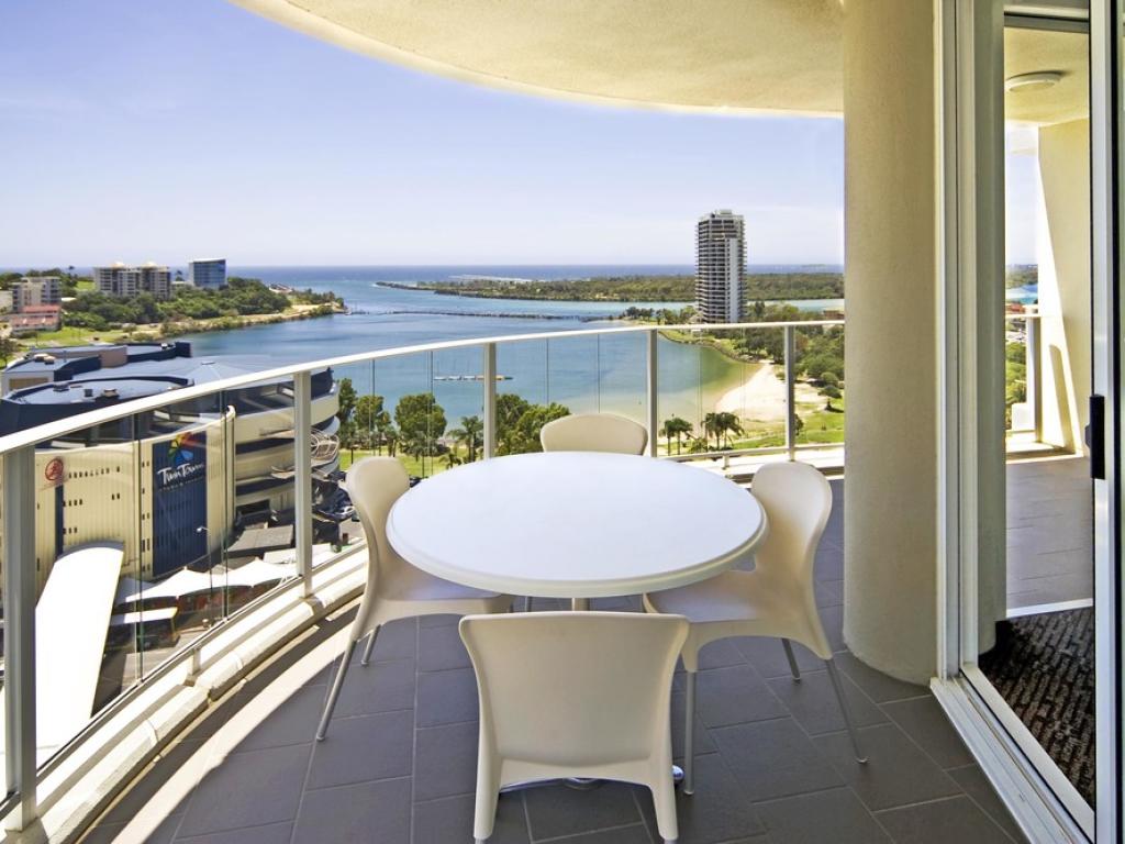 Mantra Twin Towns | Hotel & Apartments, Gold Coast ...