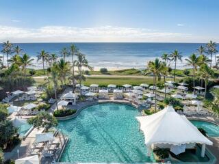 Beachfront Pool - Sheraton Grand Mirage Resort