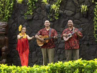 Splash Bar Luau Hawaiian Entertainment