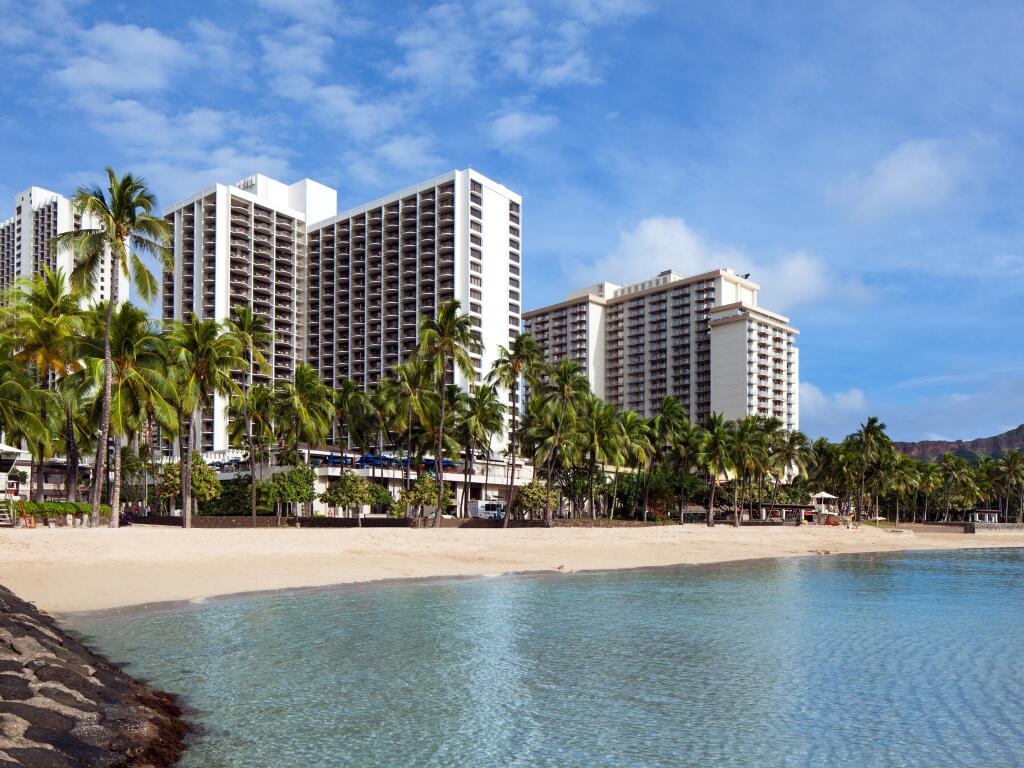 Waikiki Beach Marriott Resort & Spa – Hotel Review