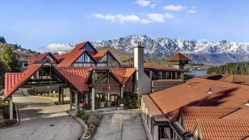 Copthorne Hotel & Resort Queenstown Lakefront