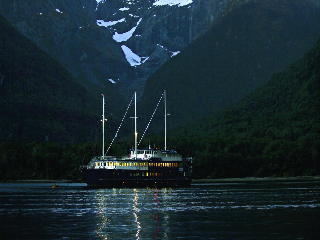 milford sound overnight cruise real nz