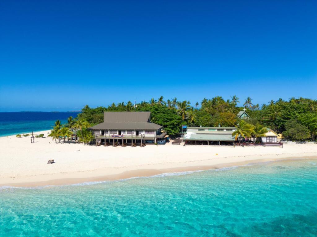 Tropical Fiji Island: Save $1130