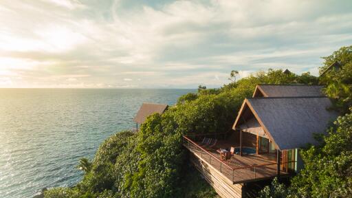 Lagoon Plunge Pool Bungalow