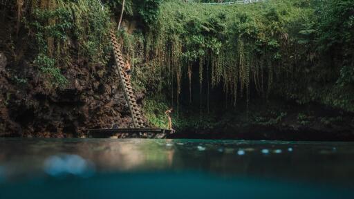 To Sua Ocean Trench