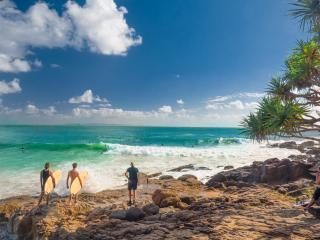 Noosa Surfing - Tourism and Events Queensland
