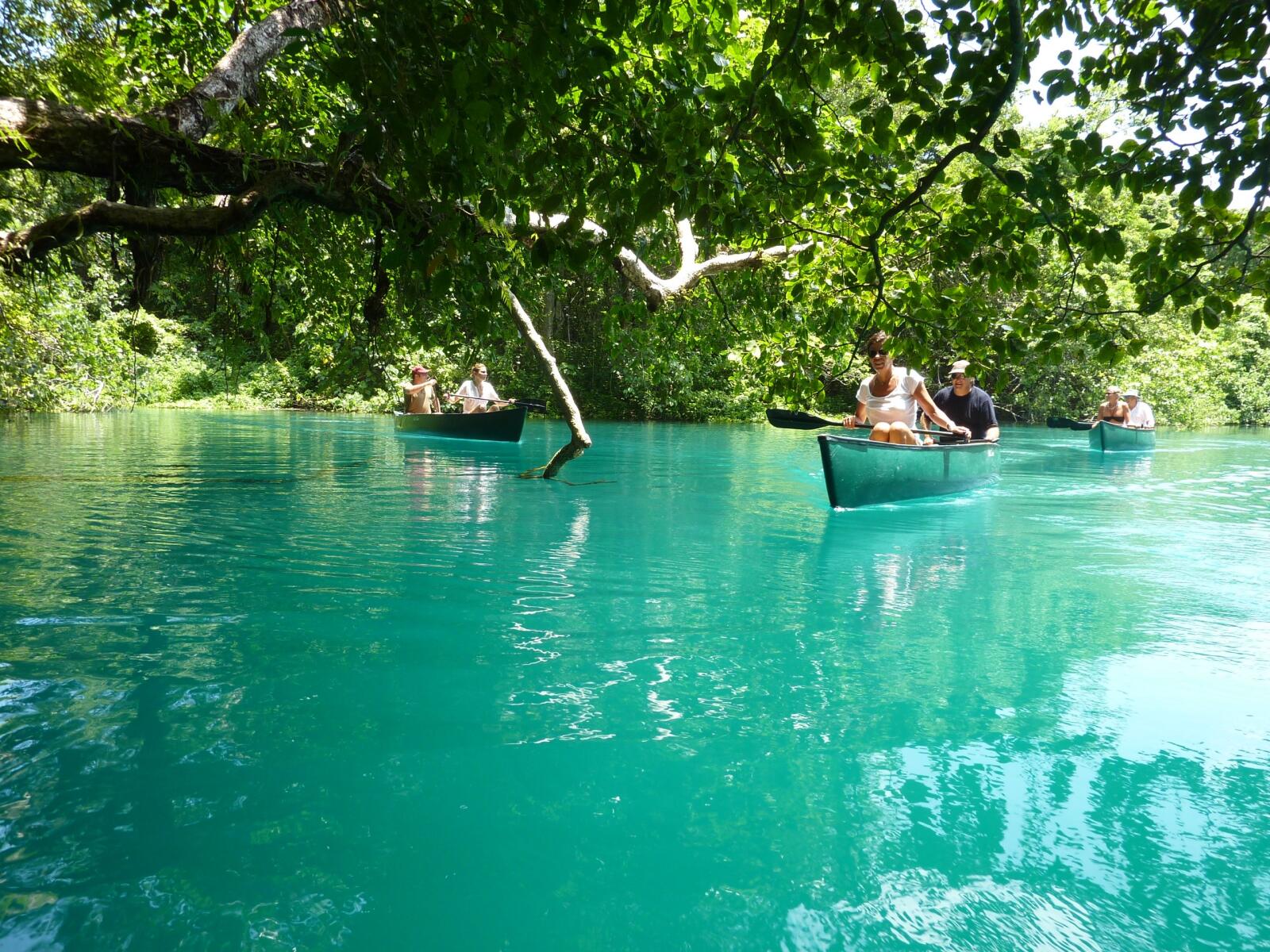 Blue Hole Malo