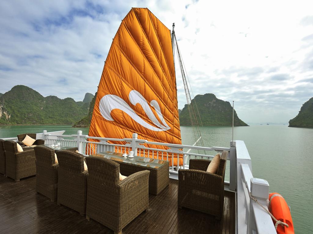 Paradise Luxury 1 Night Cruise In Vietnam Paradise Cruises - 